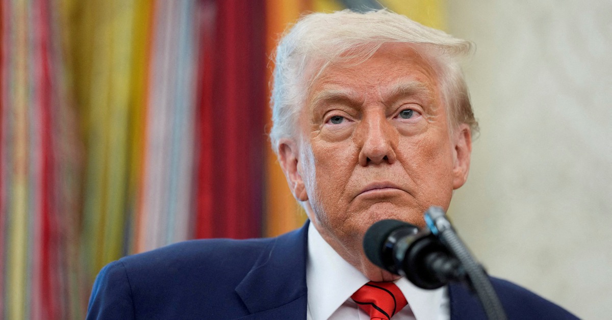 Chính quyền ông Trump âm thầm tuyển lại nhiều nhân viên từng bị sa thải