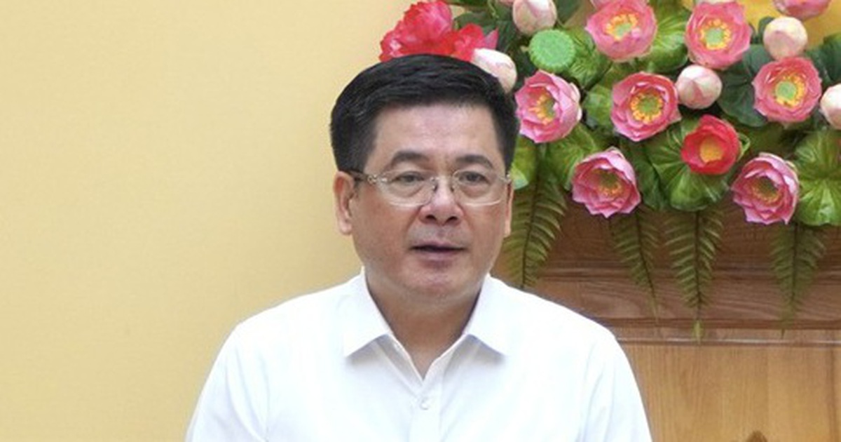 Bộ trưởng Công Thương: Chuẩn bị lộ trình sử dụng xăng E10, dự kiến từ 1-1-2026