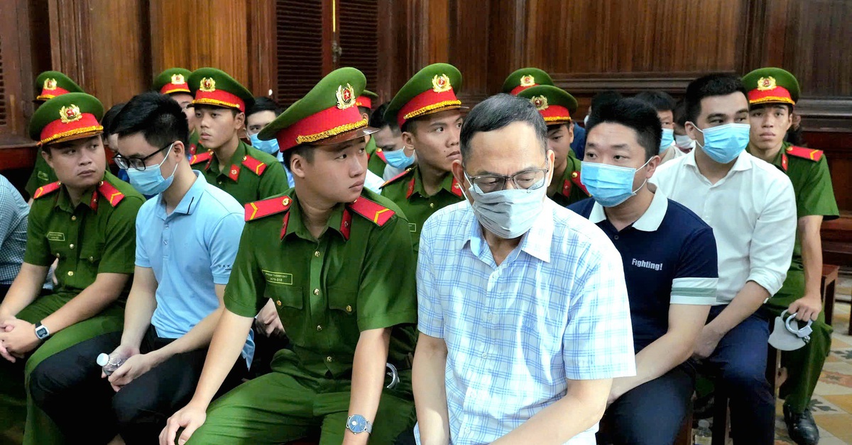 Nhận hối lộ 43 tỉ, cựu giám đốc Trung tâm Lý lịch tư pháp quốc gia nhận 17 năm tù