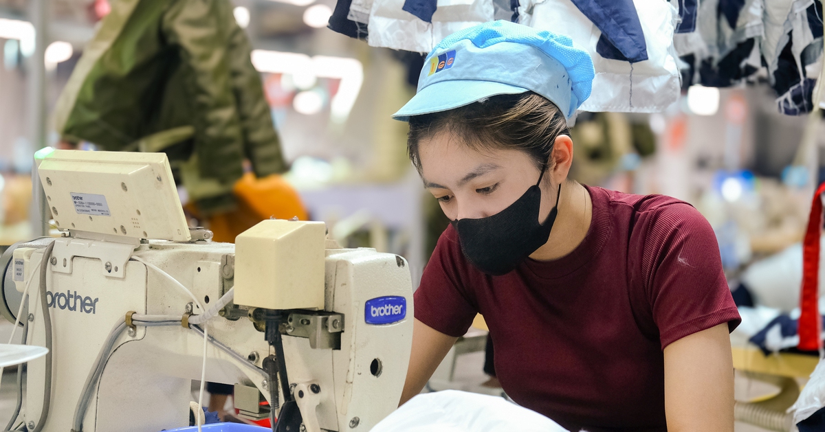 Đề xuất tăng lương tối thiểu cao nhất 9,2% từ 1-1-2026