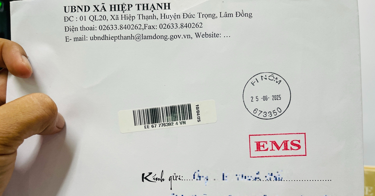Bất ngờ với dịch vụ công quốc gia, hồ sơ vượt 300km đến tay người nhận chỉ trong một ngày