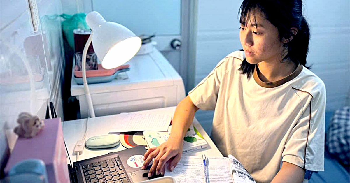 Từ học bổng Chắp cánh ước mơ, Thảo đã đi qua dông bão cuộc đời