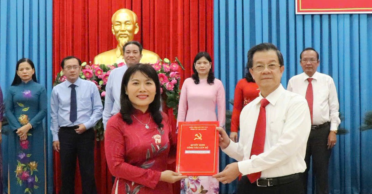 An Giang điều động hàng loạt lãnh đạo sở, ngành về làm bí thư xã, phường