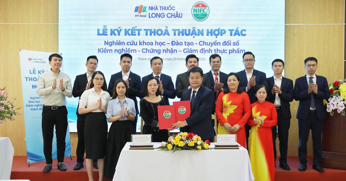 Long Châu hợp tác cùng Viện Kiểm nghiệm An toàn vệ sinh thực phẩm quốc gia