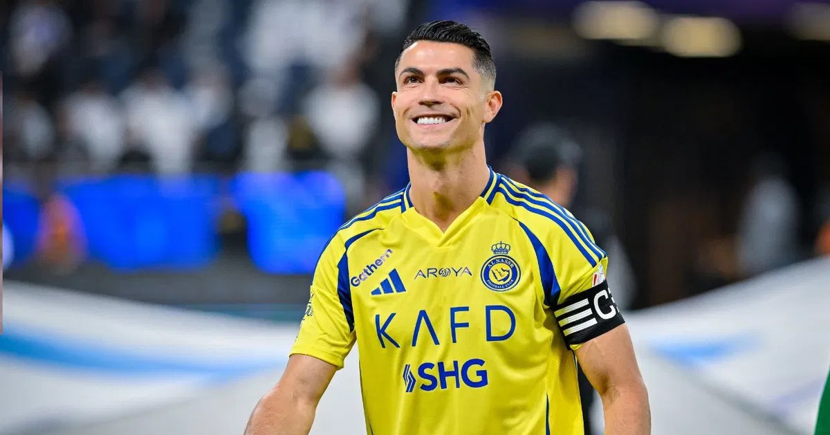 Ronaldo ký siêu hợp đồng chưa từng có trong lịch sử bóng đá