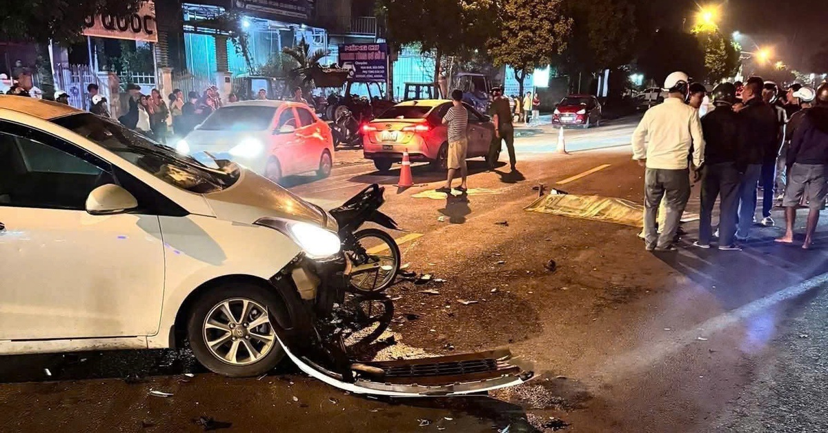 Xe máy va chạm ô tô trên quốc lộ 14, 2 học sinh thiệt mạng