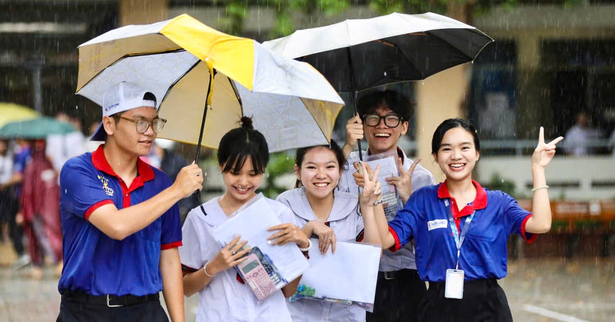 Những khoảnh khắc đẹp mùa thi