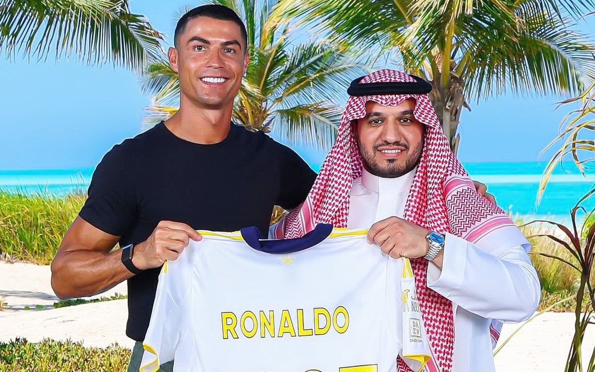 Al Nassr phải trả bao nhiêu cho tài xế, đầu bếp của Ronaldo?