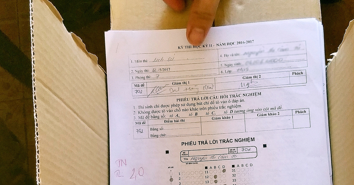 50 năm kỳ thi tốt nghiệp THPT - Kỳ 3: Cuộc đổi mới từ đề tự luận đến trắc nghiệm