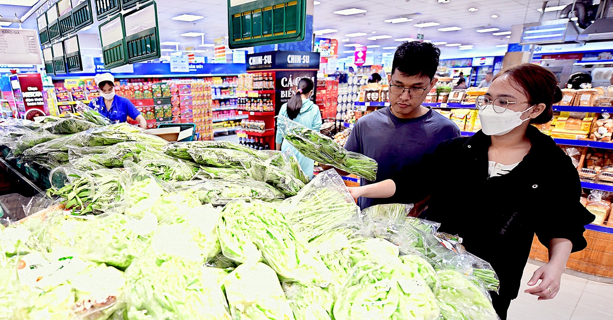 Hàng thiết yếu giảm giá mạnh trong Shopping Season 2025