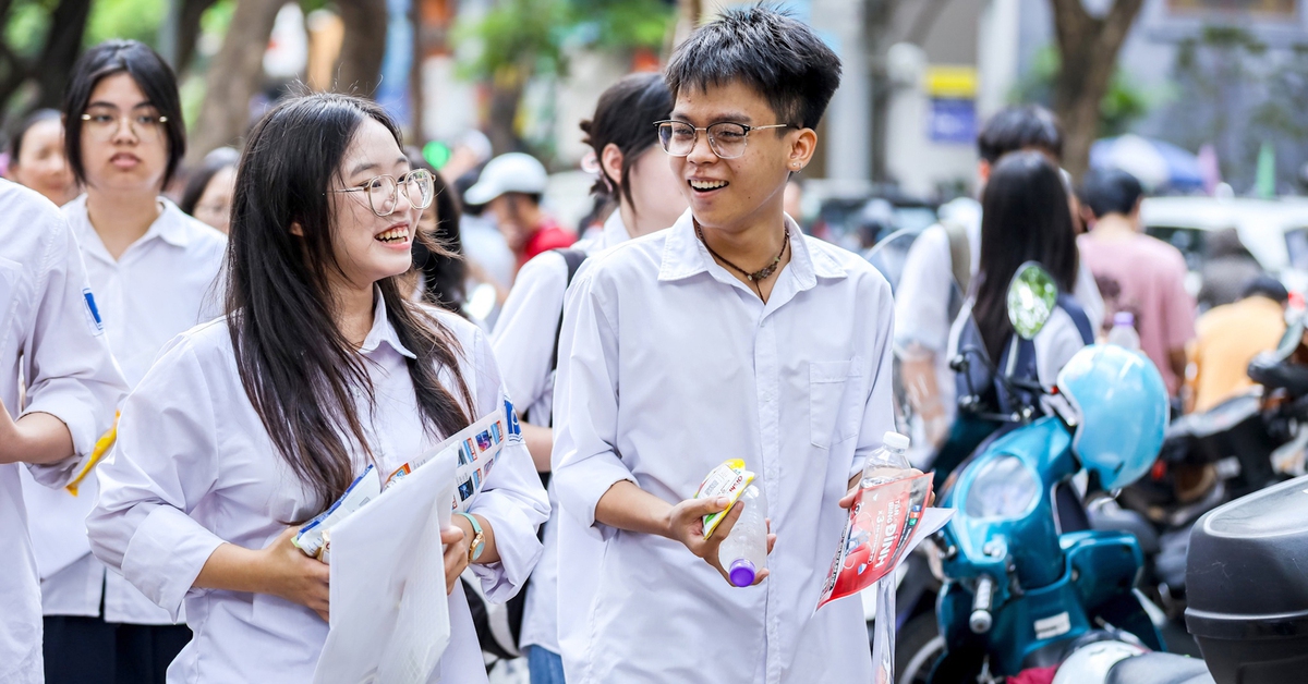 Đề văn kỳ thi tốt nghiệp THPT 2025: Kịp thời, mong chờ đề mới hợp thời
