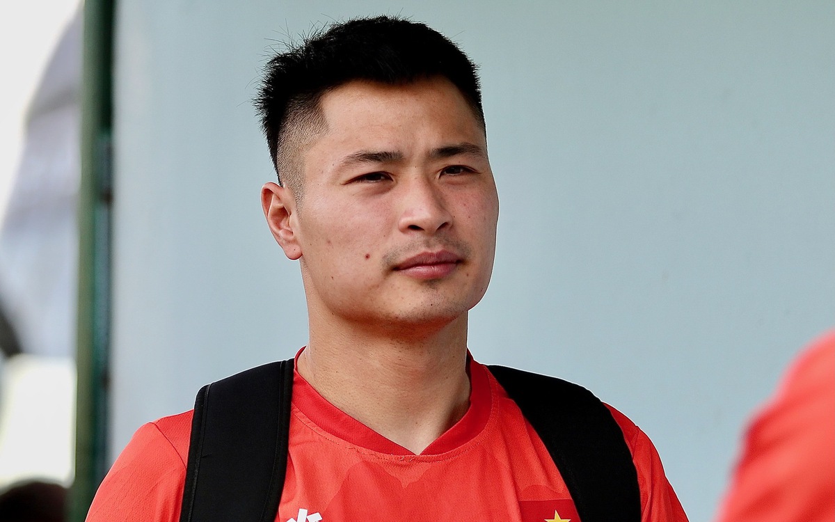 CLB Nam Định chiêu mộ tuyển thủ Việt Nam Đặng Văn Tới