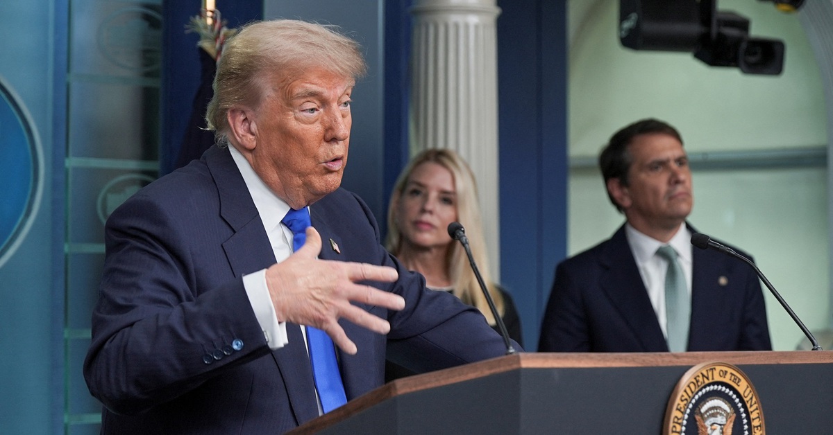 Tòa Tối cao 'bật đèn xanh' cho ông Trump bỏ 'quyền sinh ra ở Mỹ là công dân Mỹ'