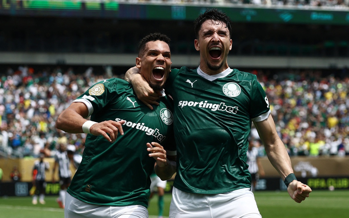 Palmeiras - Botafogo (hiệp phụ 2) 1-0: Paulinho mở tỉ số