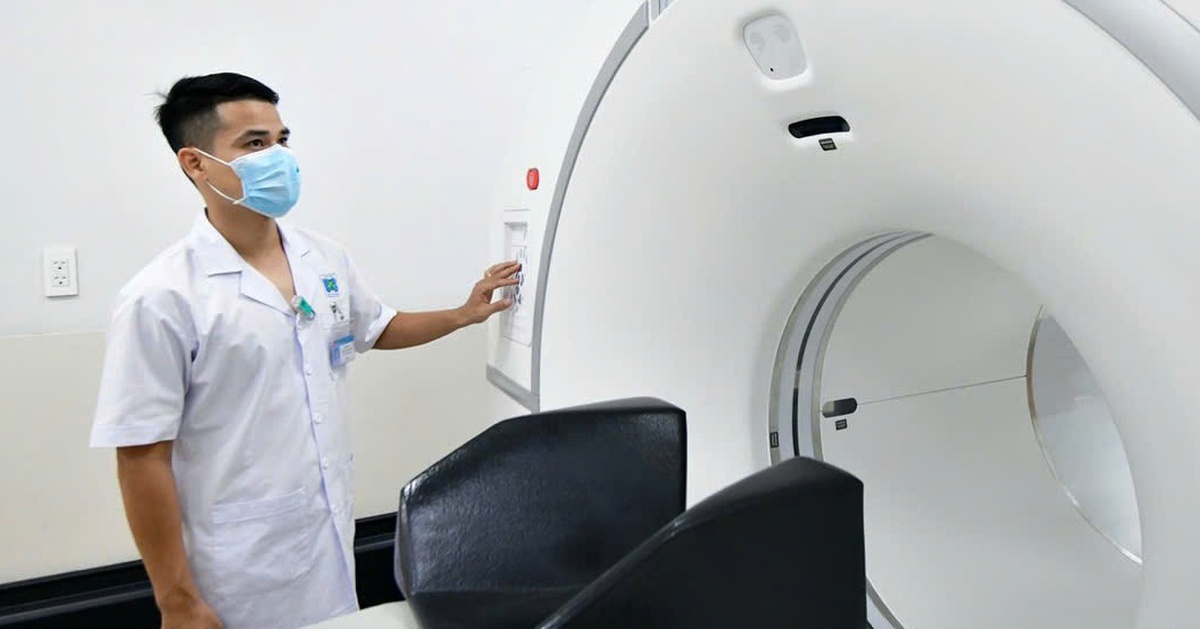 Chụp PET/CT khác gì so với chụp CT, MRI?
