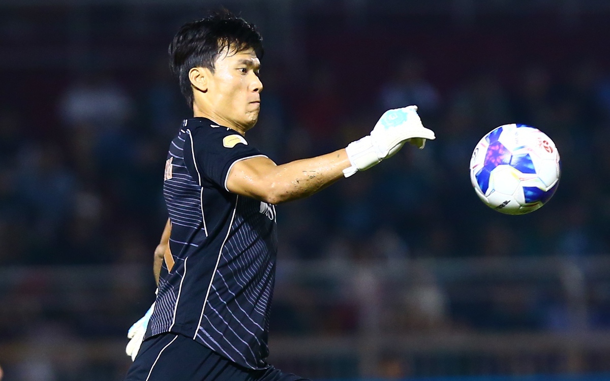 Từ Thường Châu đến V-League, số phận đẩy đưa Bùi Tiến Dũng thành người hùng