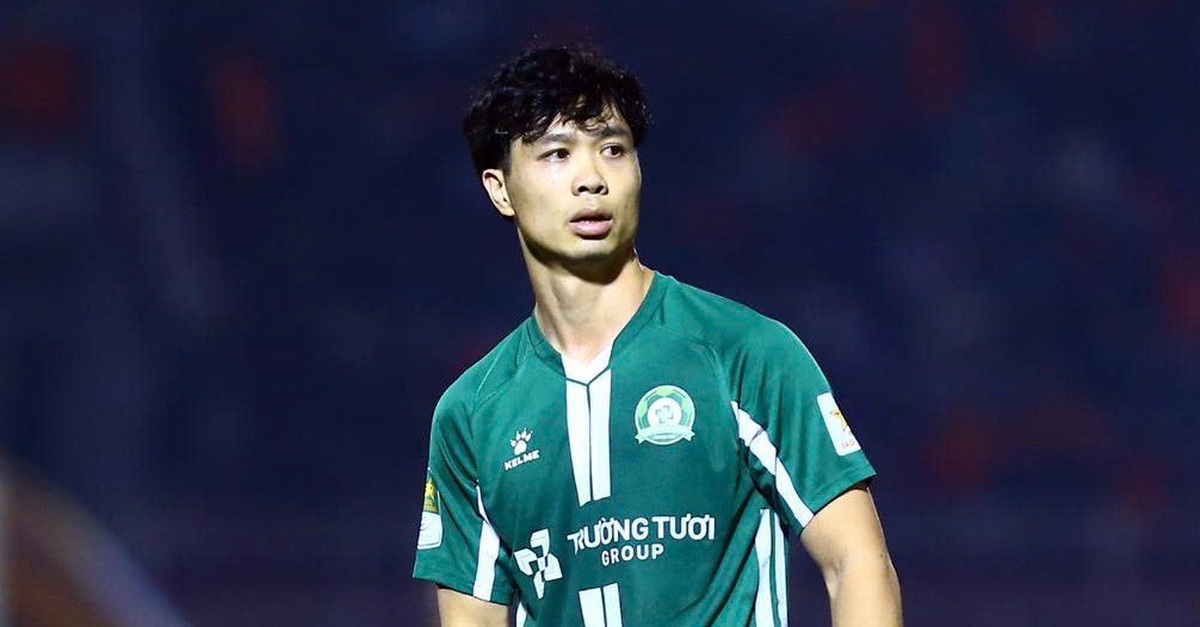 Công Phượng có đáng bị chỉ trích?