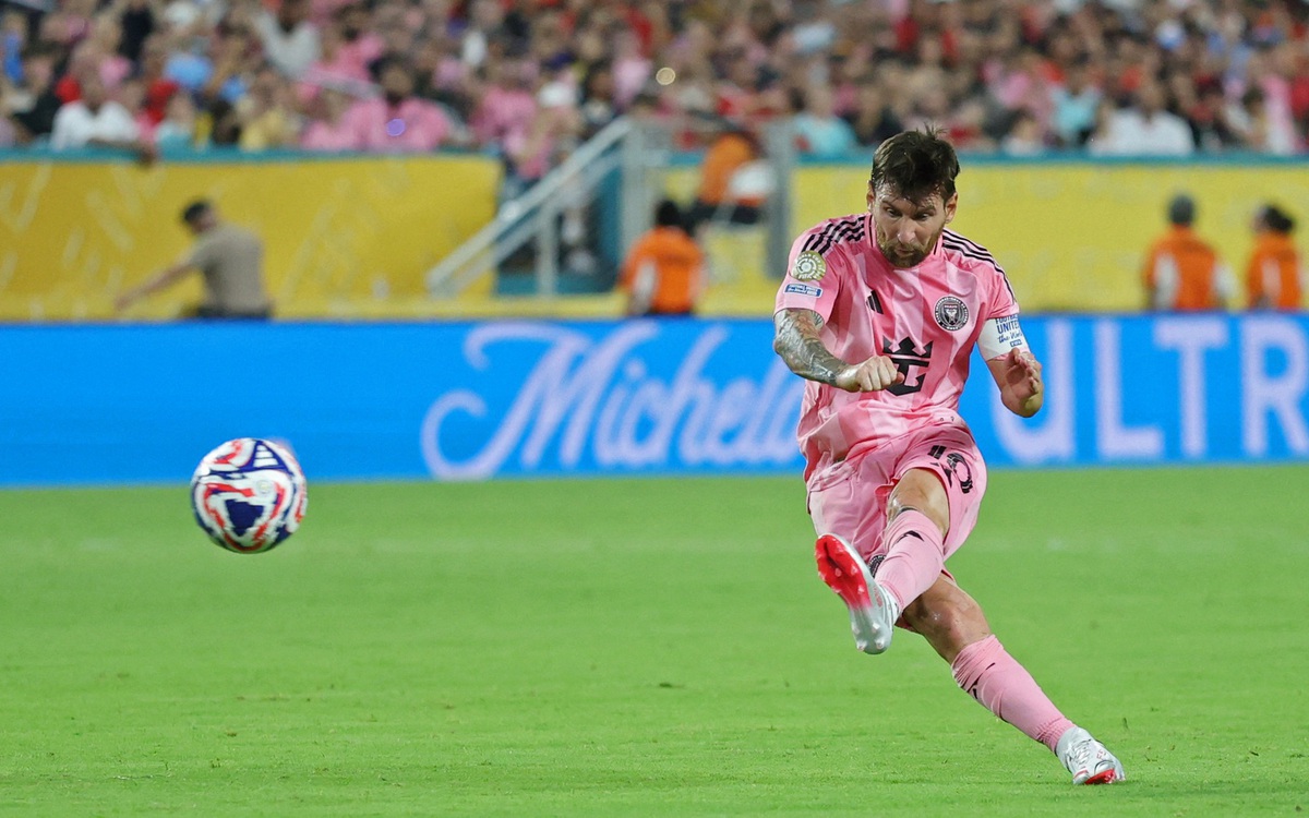 PSG đấu Inter Miami (23h): Messi gặp đội bóng cũ