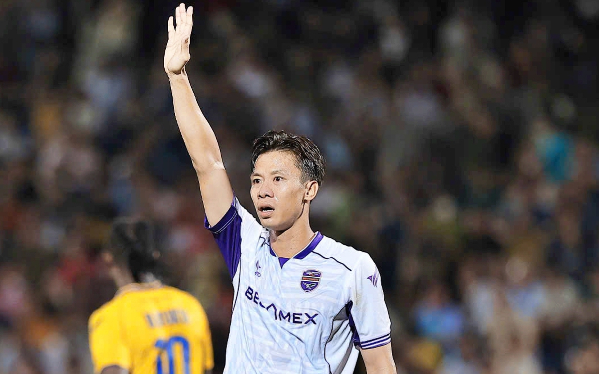 Quế Ngọc Hải họp với CLB Bình Dương, tương lai chưa rõ