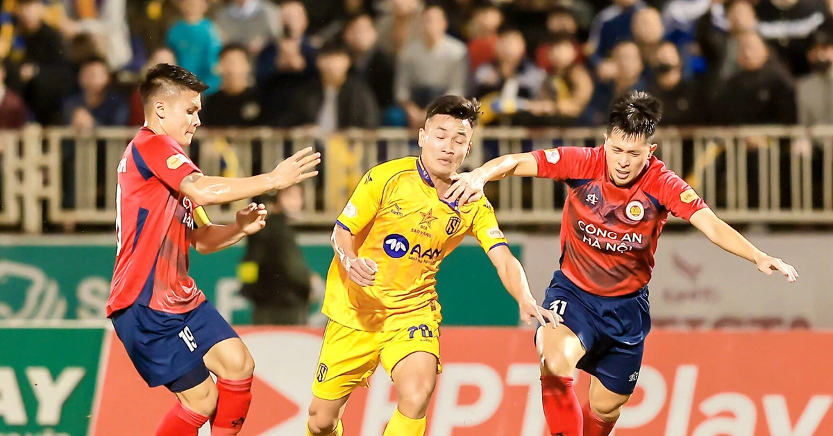 Sông Lam Nghệ An - Công An Hà Nội (hiệp 1): 0-0
