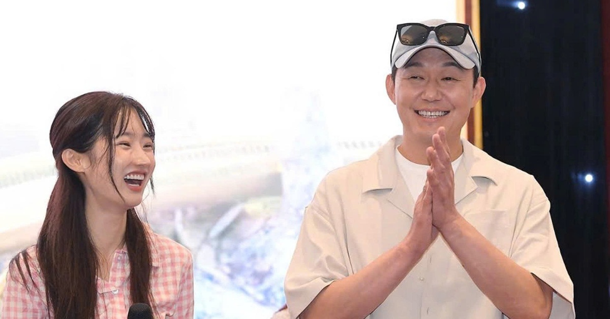 Park Sung Woong nói tiếng Việt ‘tôi yêu Đà Nẵng’, chào tuần điện ảnh vượt trội hơn năm ngoái