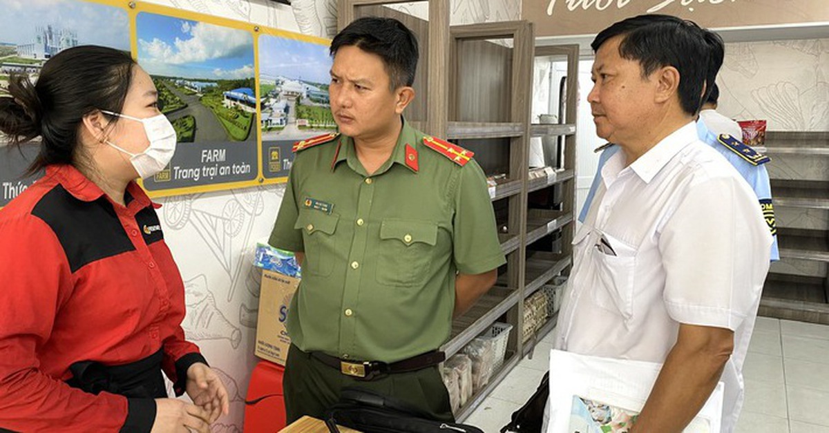Cục Chăn nuôi báo cáo lên bộ vụ C.P. Việt Nam: Chưa phát hiện sản phẩm gà heo bệnh