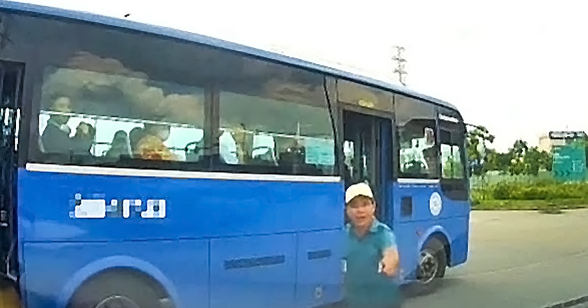 Đình chỉ tài xế xe buýt tạt đầu ô tô con trên đường Võ Nguyên Giáp, TP Thủ Đức