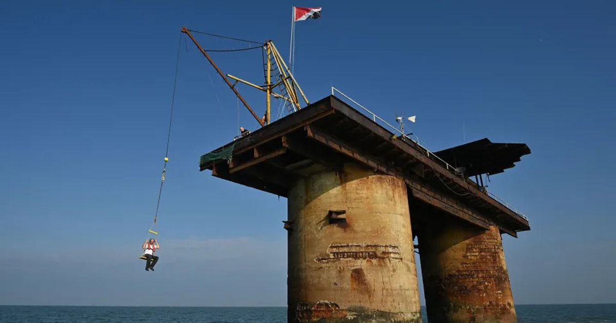 Có quốc gia nhỏ nhất thế giới chỉ với một cư dân và có hoàng gia riêng?