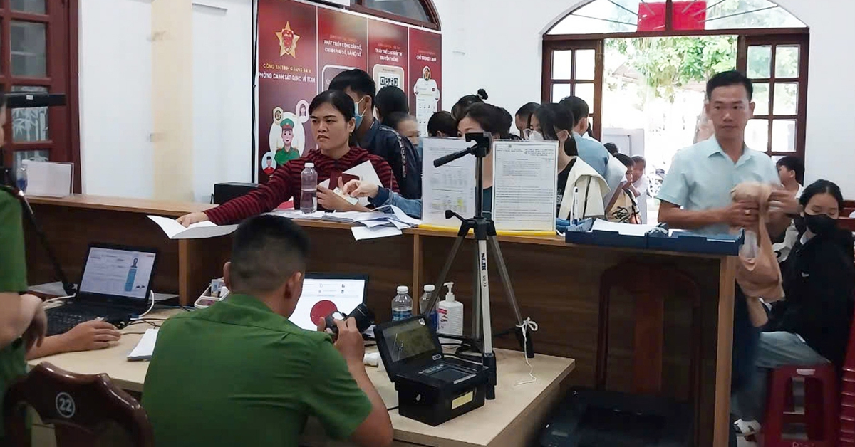 Tin tức sáng 1-7: Giảm mức thu nhiều khoản phí, lệ phí; TP.HCM cảnh báo khẩn dầu phong thấp giả