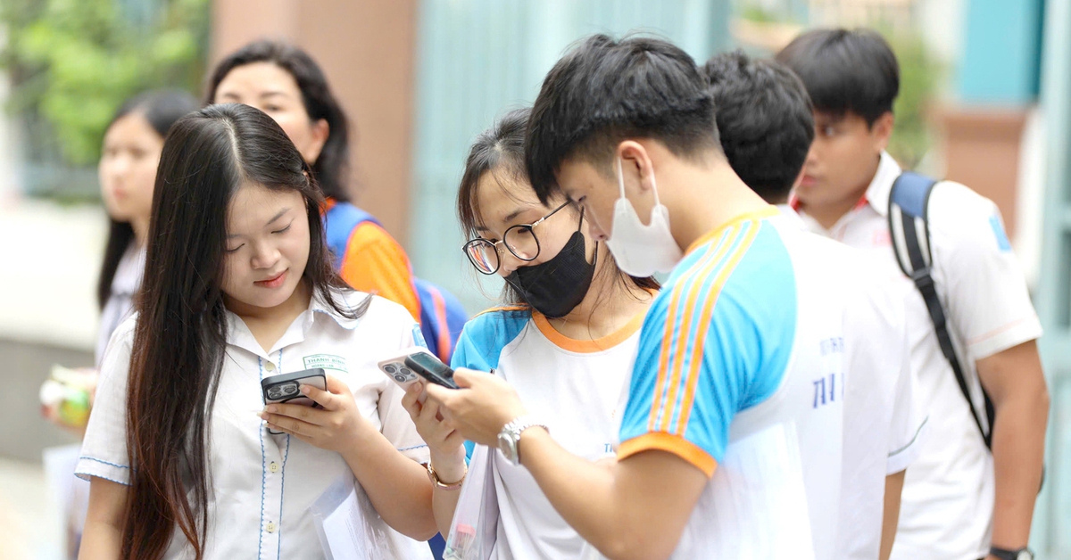 Đề thi tiếng Anh tốt nghiệp THPT quá khó: 'Có vấn đề', cần xem lại tư duy đánh giá