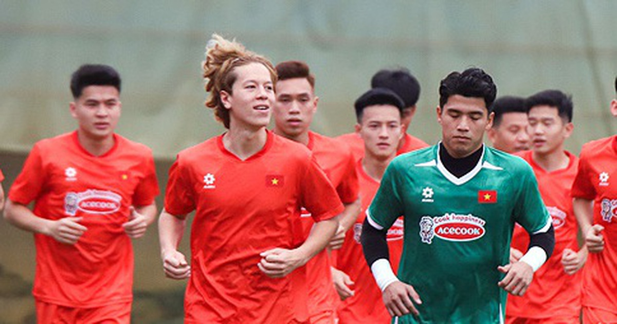 U22 Việt Nam đá giao hữu với Đài Loan