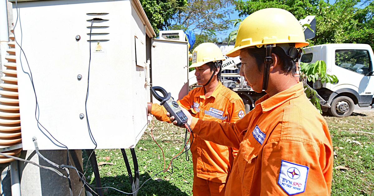 Tiêu thụ điện kỷ lục gần 52.000MW, Thủ tướng chỉ đạo 'dứt khoát không để thiếu điện'