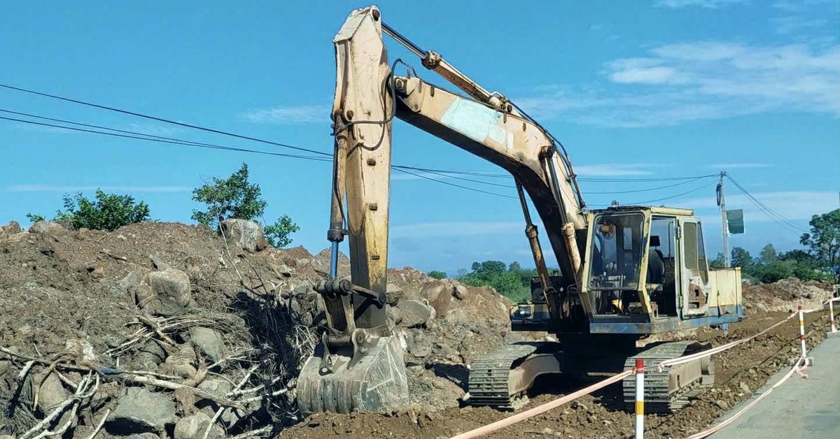 Làm cầm chừng, chậm giao mặt bằng… dự án cải tạo quốc lộ 28B khi nào xong?