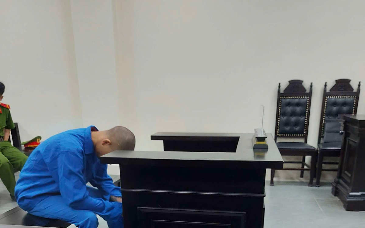 Lãnh 18 năm tù vì sàm sỡ vợ hàng xóm còn chém người chồng trọng thương