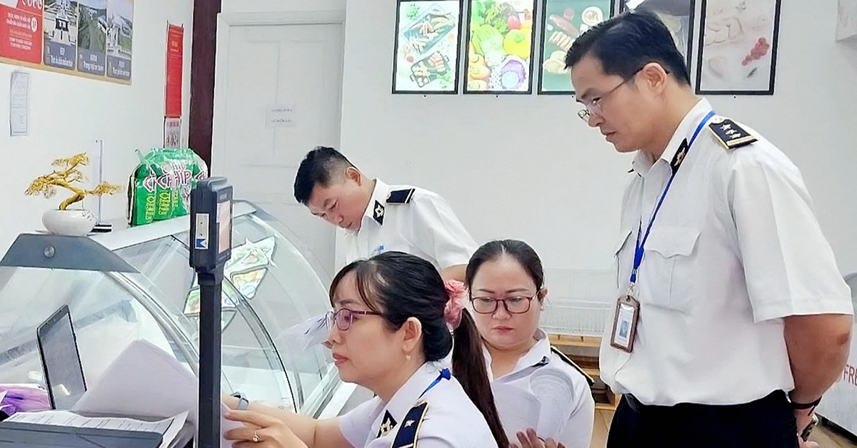 Bình Dương kiểm tra đột xuất 9 cửa hàng của Công ty C.P Việt Nam