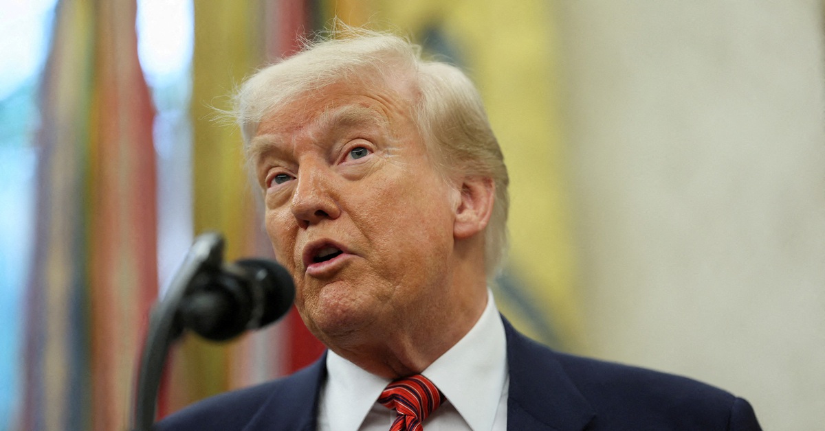 Ông Trump ký lệnh cấm nhập cảnh với công dân 12 nước