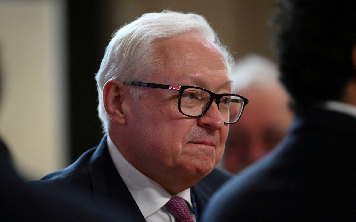 Nga bác thông tin máy bay bị phá hủy, khẳng định sẽ sửa chữa sau vụ tấn công hôm 1-6