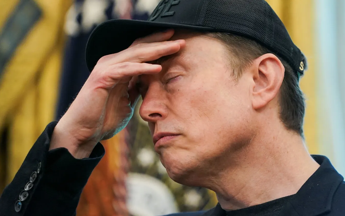 Ông Musk mất hơn 150 tỉ USD một ngày sau khi đấu khẩu với ông Trump