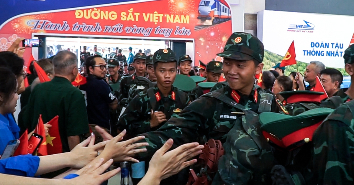 Lực lượng diễu binh, diễu hành có mặt tại Hà Nội chuẩn bị tập luyện mừng 80 năm Quốc khánh