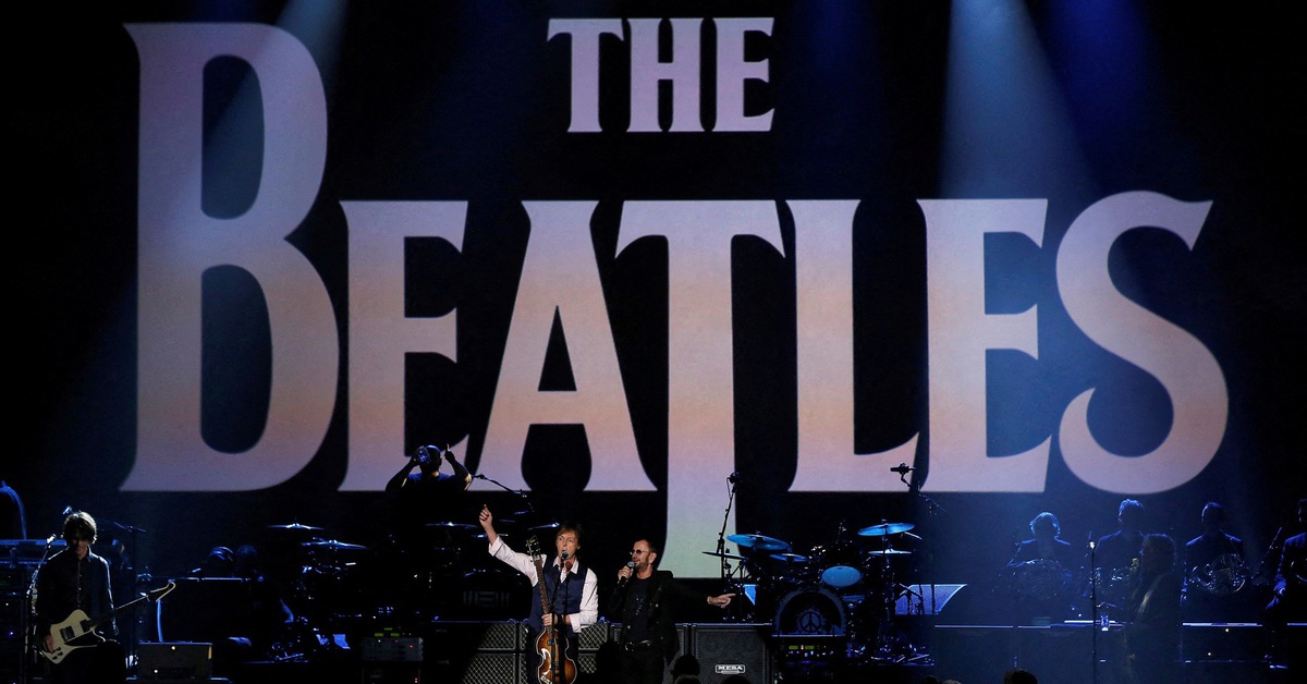 Nhóm nhạc The Beatles tái hợp: Tin thật hay lừa đảo?