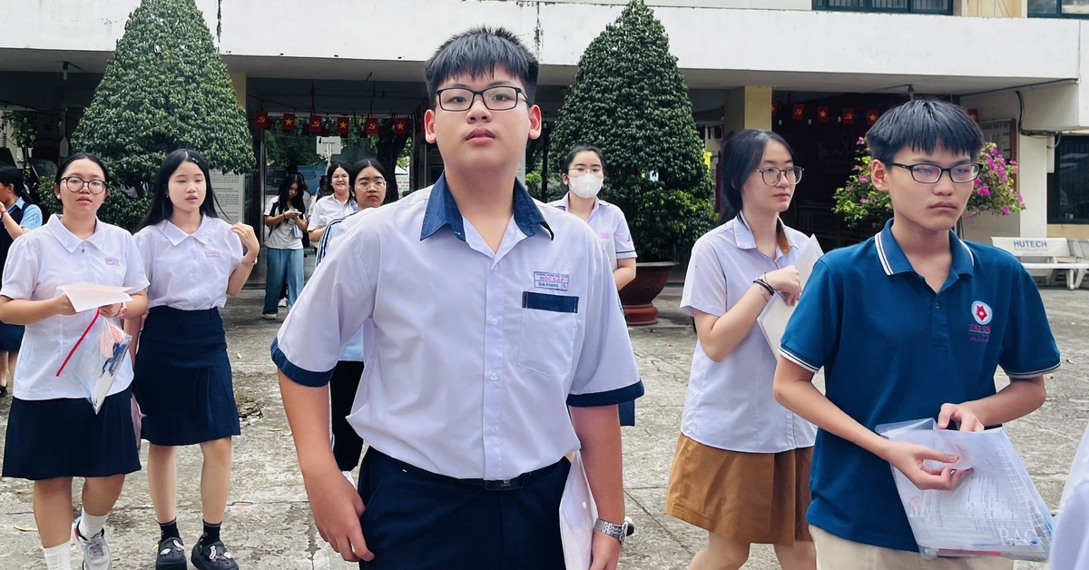 Thi vào lớp 10 tại TP.HCM: Một bài thi 2 màu mực bị lập biên bản cảnh báo bất thường