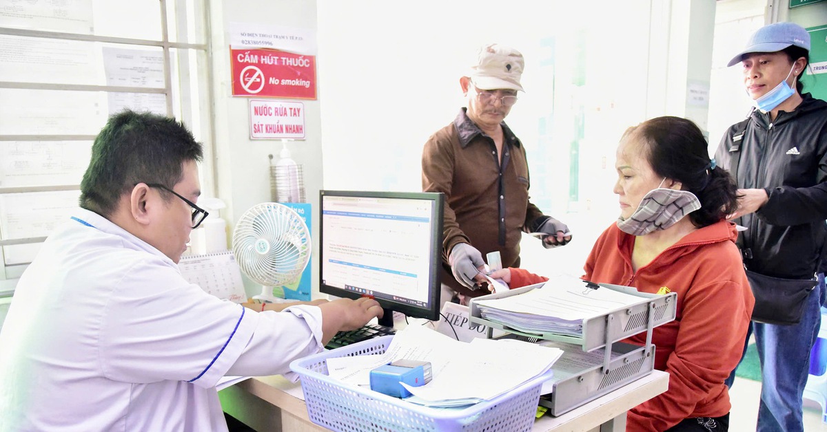Trạm y tế thành 'bệnh viện mini', có nên không?