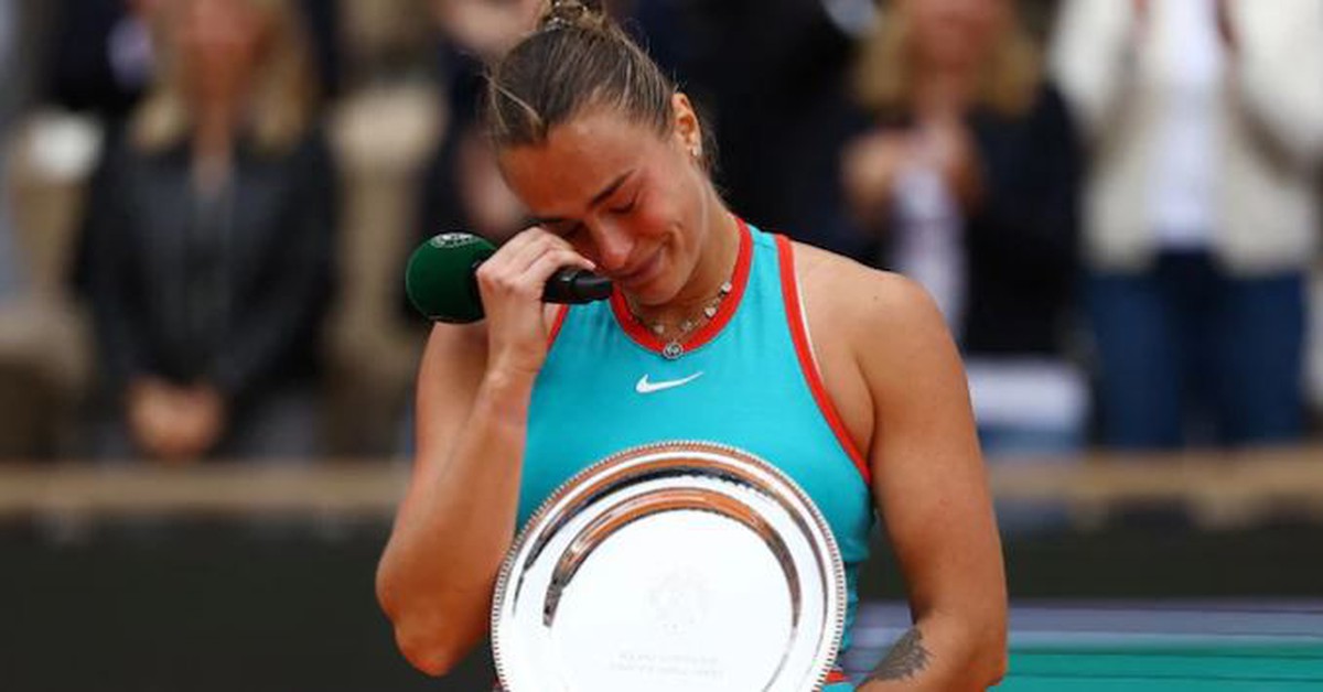Sabalenka nói mình thua 'do ý trời' ở chung kết Roland Garros 2025