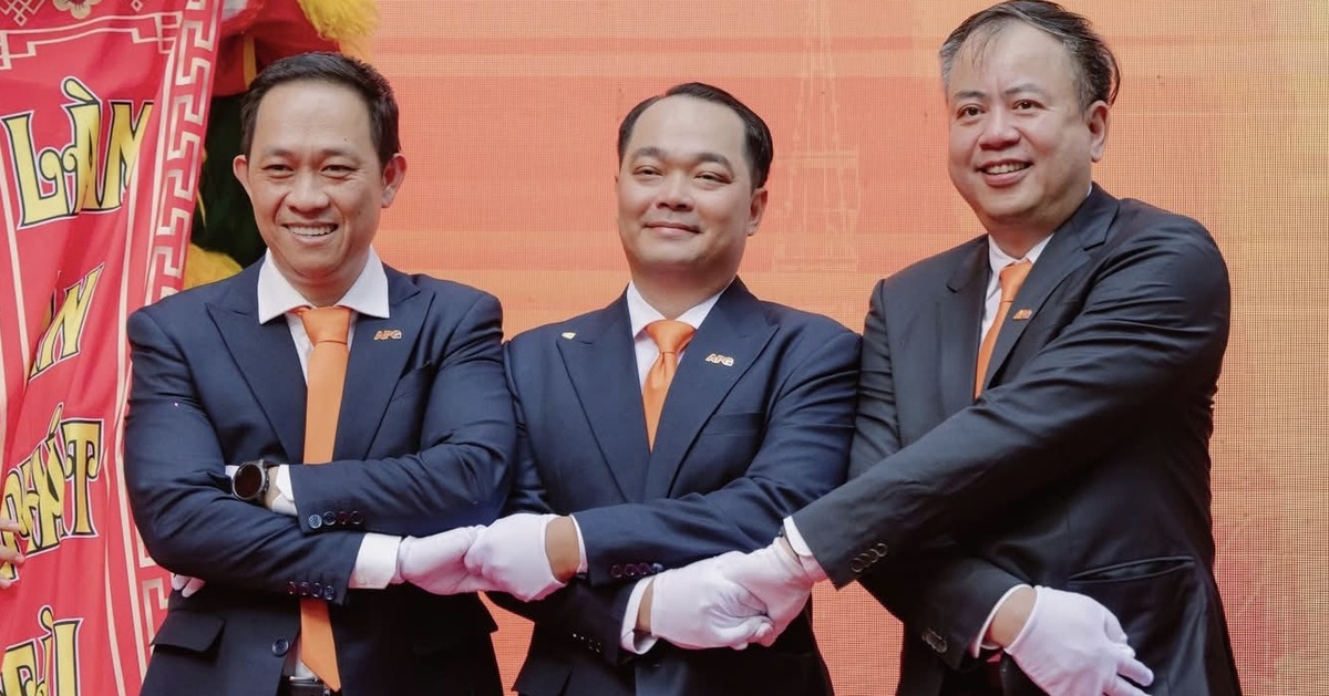 Người Việt ồ ạt mở tài khoản, quỹ ngoại săn mua cổ phần công ty chứng khoán