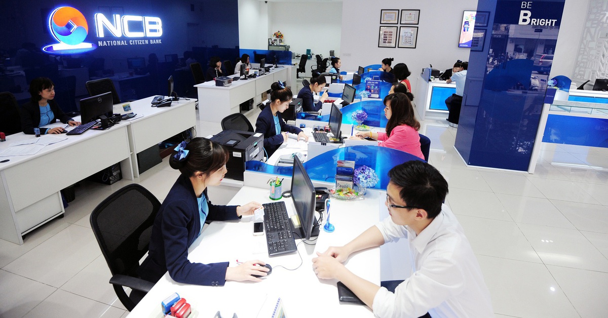Cuộc đua tăng vốn gay cấn: Một ngân hàng sắp vượt Sacombank, ACB áp sát Agribank