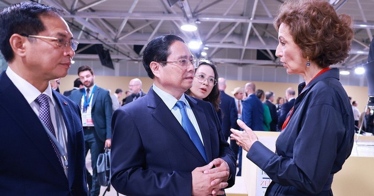 Thủ tướng đề nghị UNESCO tiếp tục ủng hộ các hồ sơ di sản của Việt Nam