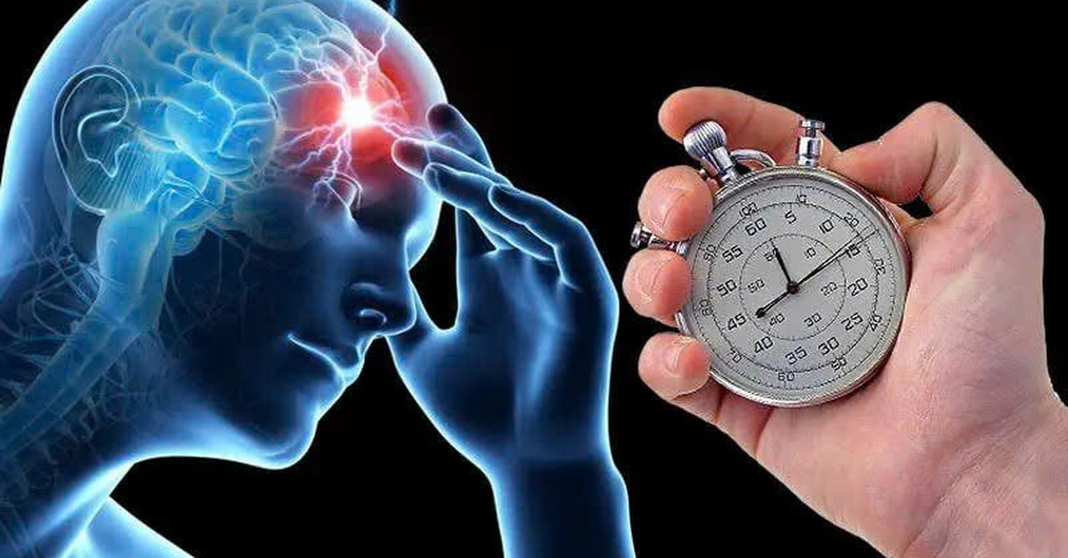 Đau đầu kéo dài, coi chừng cục máu đông trong não