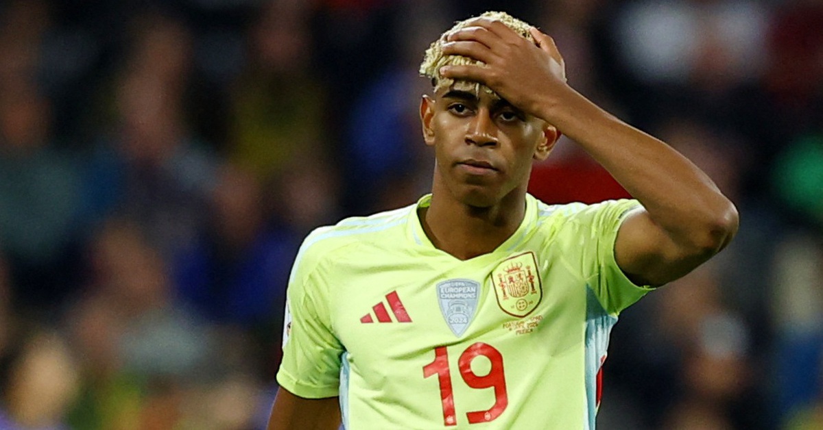 Yamal đã ngông nghênh thế nào trước khi bị Ronaldo 'xử đẹp'?