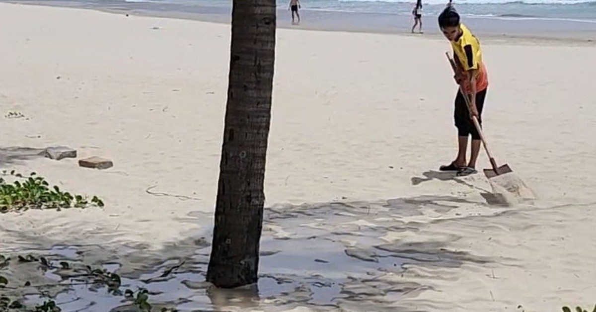 Người dân tắm biển nghe mùi hôi thối, Đà Nẵng phạt 1 resort ven biển hơn 224 triệu đồng