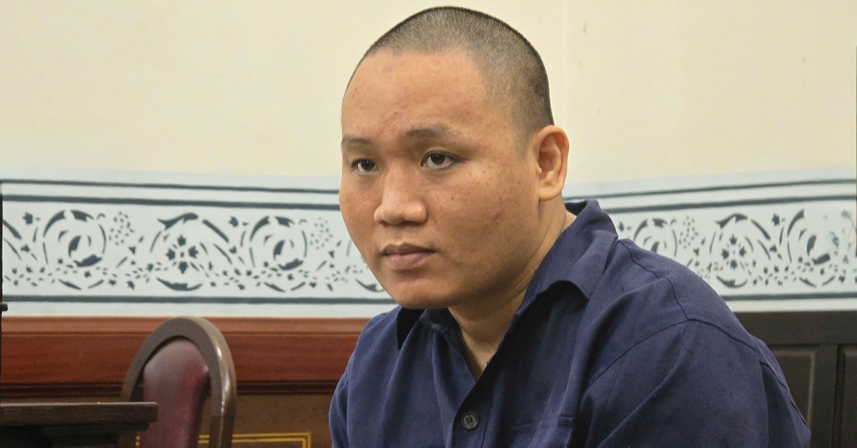 Lãnh án 14 năm tù vì đâm trọng thương cảnh sát khu vực